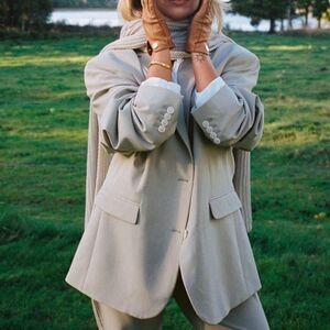 Djerf Avenue Forever Blazer Greige Cream Size XS